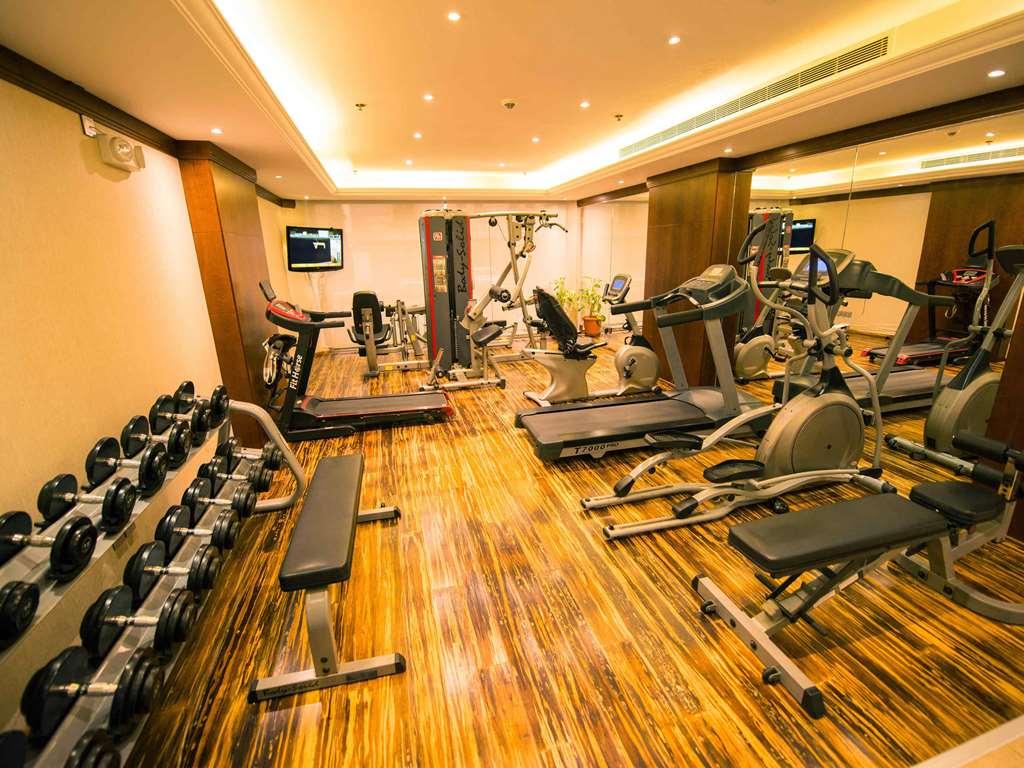 Mercure Al Hamra Hotel 4*