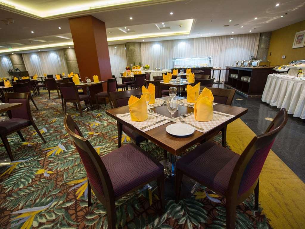 Hotel Mercure Al Hamra 4*