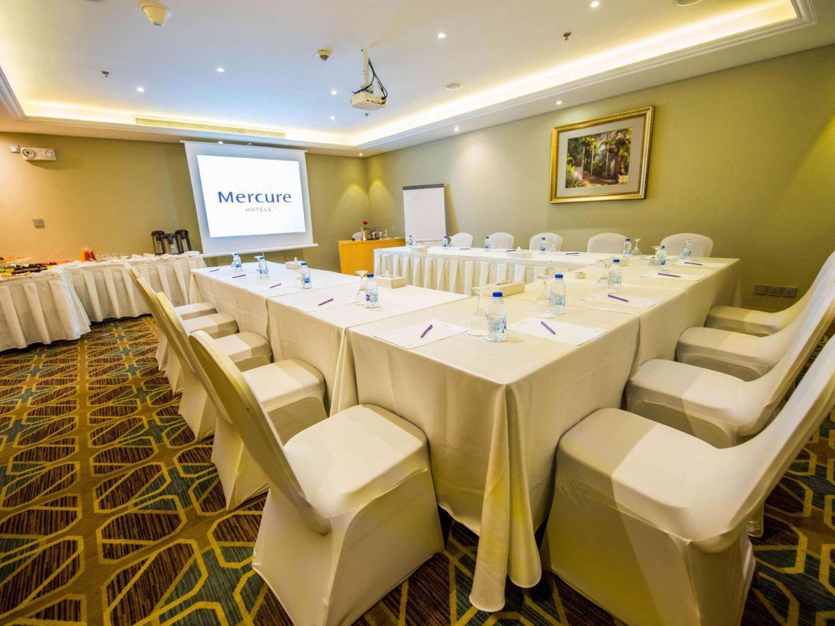 Mercure Al Hamra Hotel 4*